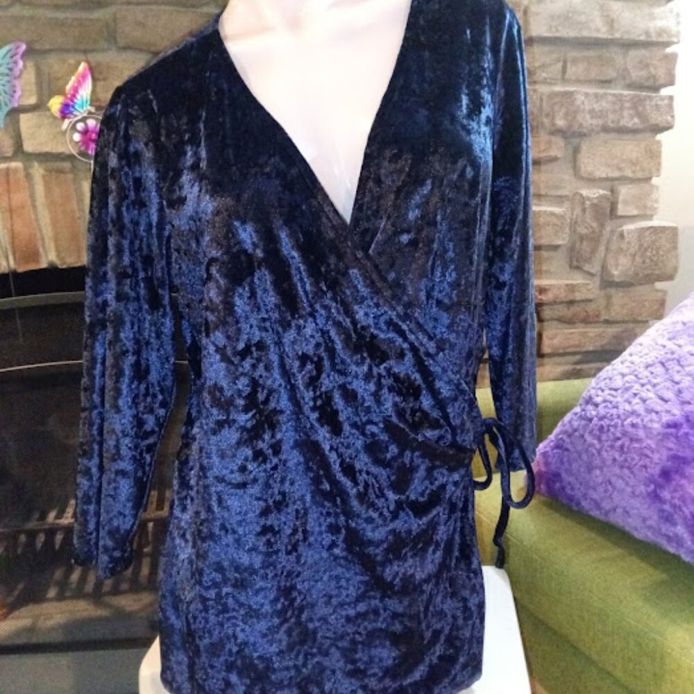 Blue velvet top